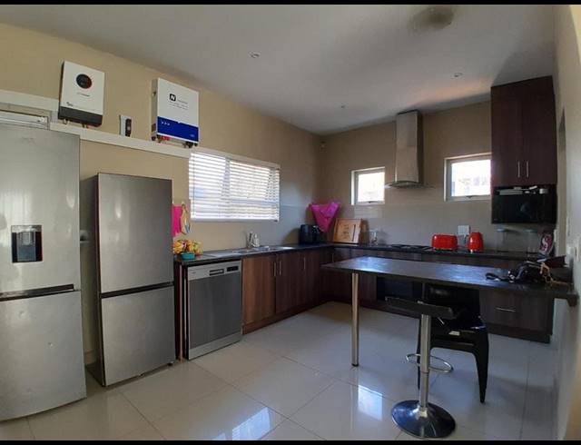 3 BEDROOM PROPERTY TO RENT IN ELDO LAKES ESTATE